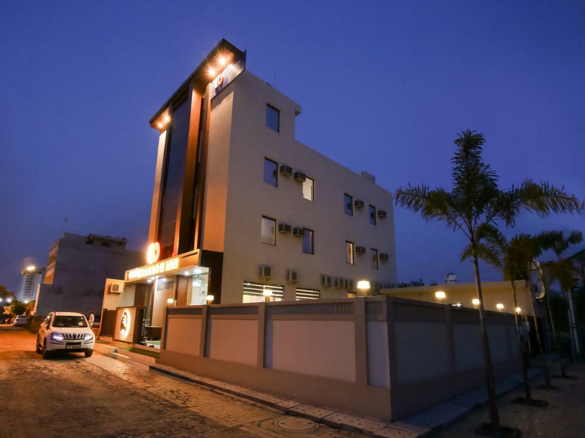 Hotel Grand Sparrow Inn Agra  Exterior photo